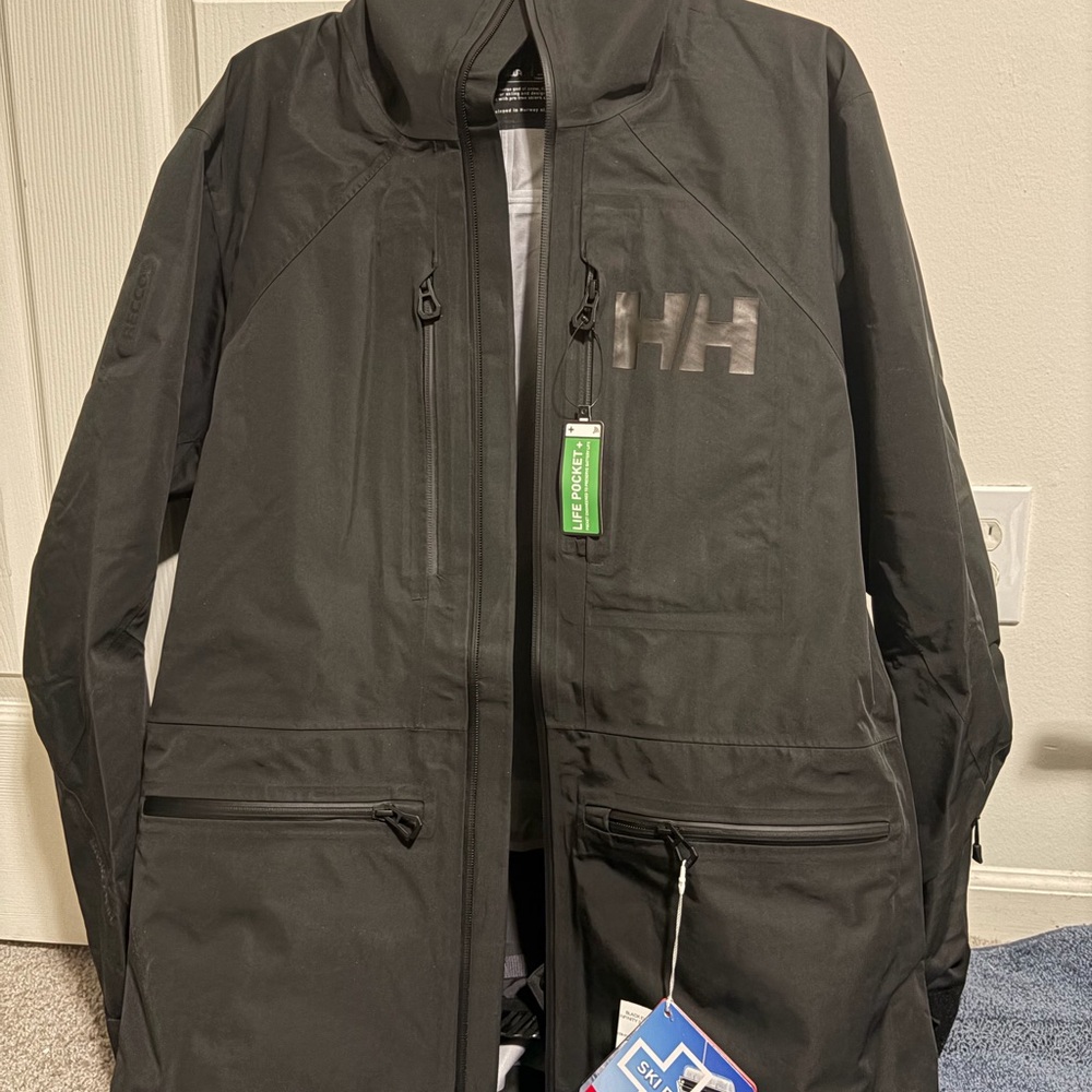 Helly Hansen Men's Black Raincoat